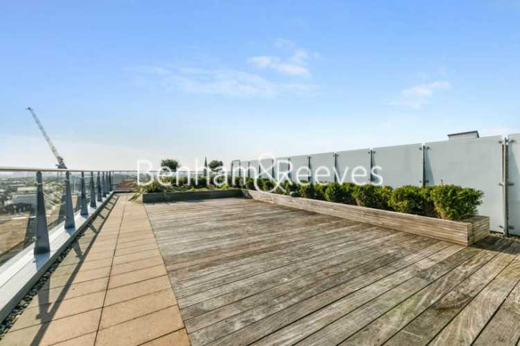 3  bedrooms flat to rent in Longfield Avenue, Ealing, W5-image 8