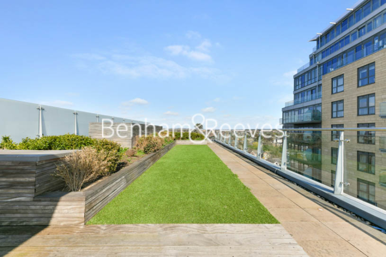 3  bedrooms flat to rent in Longfield Avenue, Ealing, W5-image 10