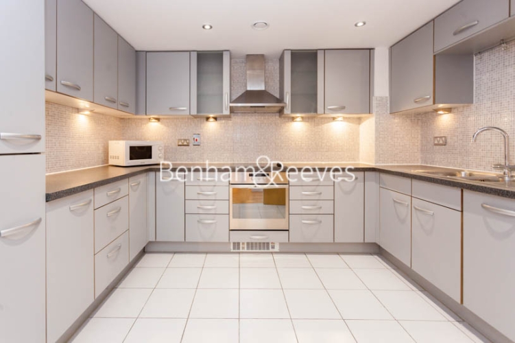3  bedrooms flat to rent in Heathcroft, Ealing, W5-image 2