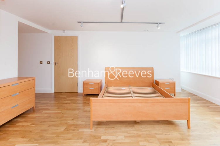 3  bedrooms flat to rent in Heathcroft, Ealing, W5-image 3