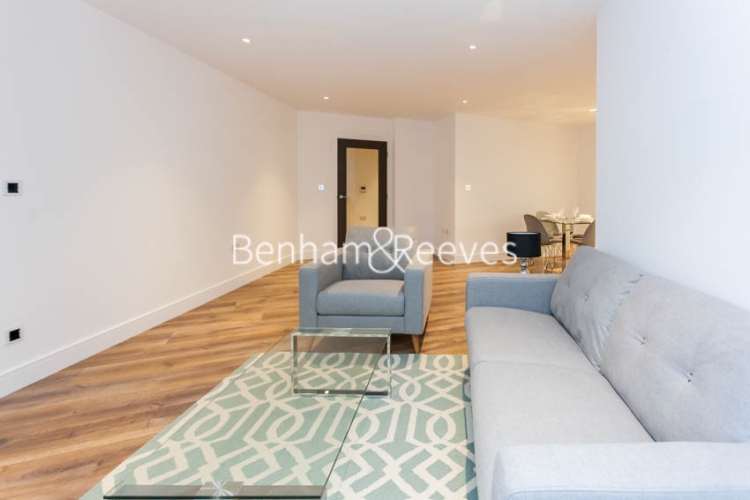 2 bedrooms flat to rent in New Broadway, Ealing, W5-image 1