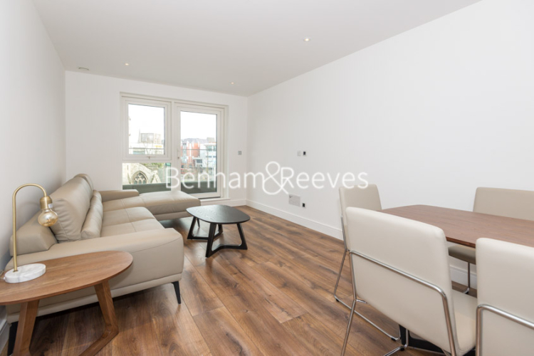 2 bedrooms flat to rent in New Broadway, Ealing, W5-image 1