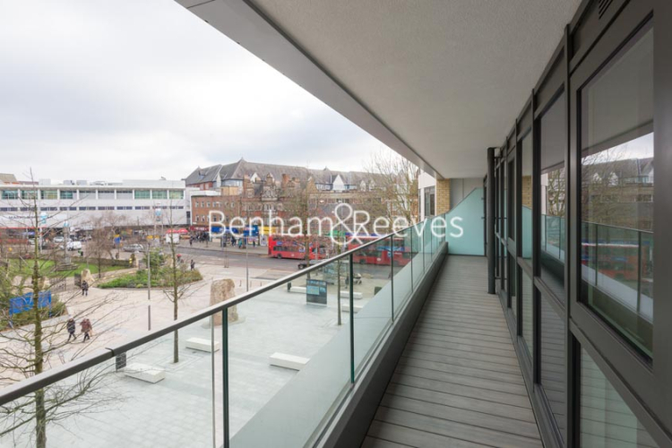 2 bedrooms flat to rent in New Broadway, Ealing, W5-image 5