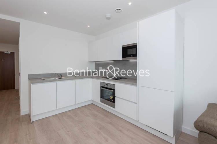 1  bedroom flat to rent in College Road, Harrow, HA1-image 2