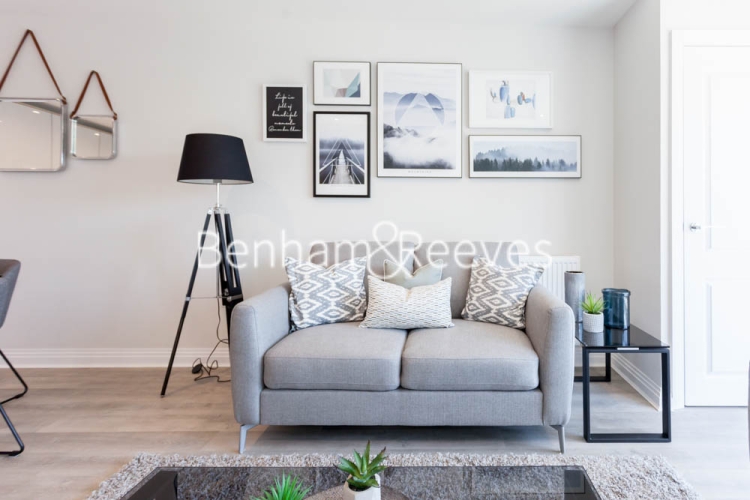 1  bedroom flat to rent in Waterloo Road, Uxbridge, UB8-image 1