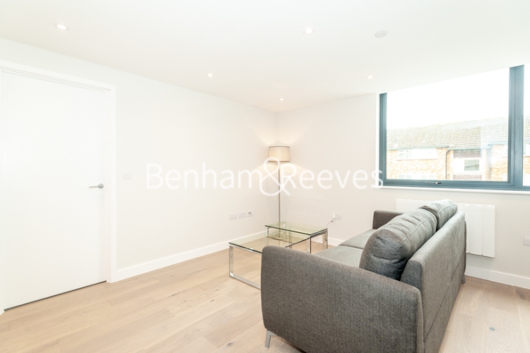 1  bedroom flat to rent in Field End Road, Ruislip, HA4-image 7