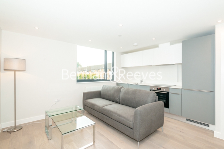 1 bedroom flat to rent in Field End Road, Ruislip, HA4-image 8