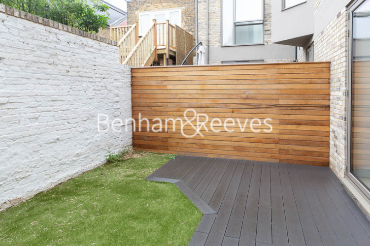 4 bedrooms house to rent in Seaford Road, Northfields, W13-image 7