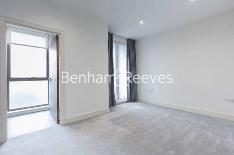 4 bedrooms house to rent in Seaford Road, Northfields, W13-image 15