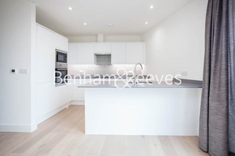 2  bedrooms flat to rent in Seaford Road, Northfields, W13-image 2