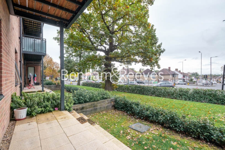 2 bedrooms flat to rent in Sudbury Hill, Harrow, HA1-image 6