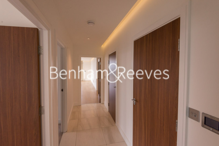 3 bedrooms flat to rent in Longfield Avenue, Ealing, W5-image 13