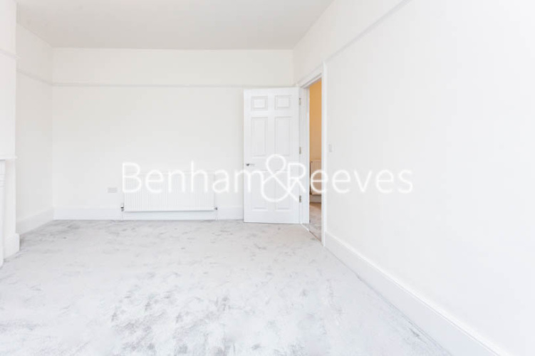 2 bedrooms flat to rent in The Common, Ealing, W5-image 3