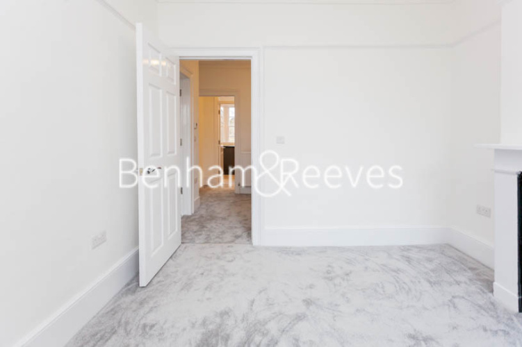 2 bedrooms flat to rent in The Common, Ealing, W5-image 12