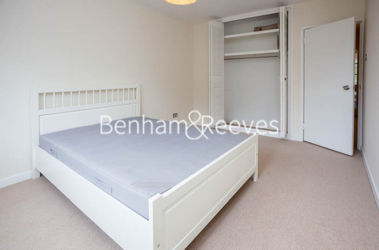 2  bedrooms flat to rent in Mount Park Road, Ealing, W5-image 9