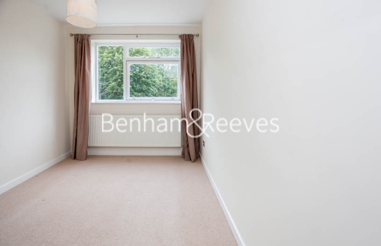 2  bedrooms flat to rent in Mount Park Road, Ealing, W5-image 11