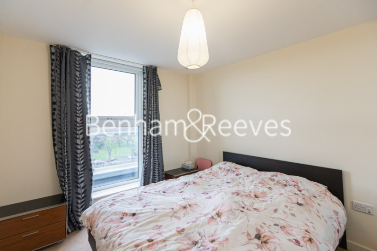 2 bedrooms flat to rent in Granville Gardens, Ealing Common, W5-image 3