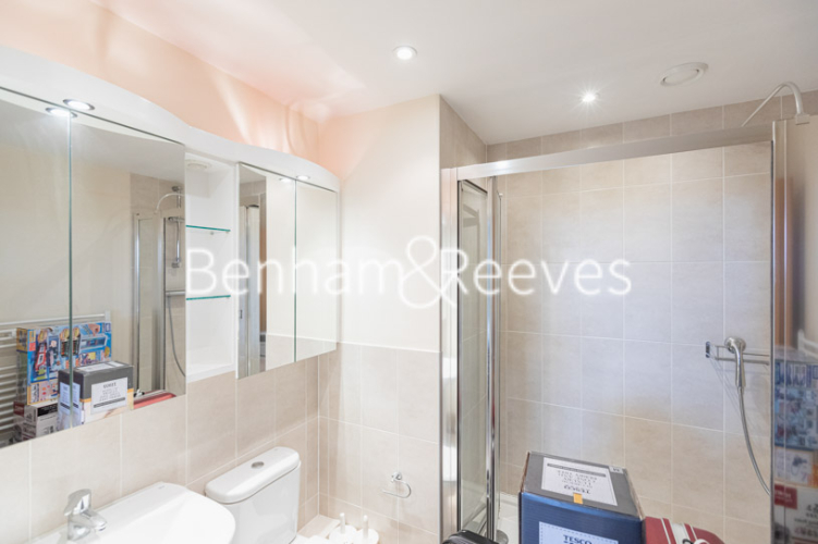 2  bedrooms flat to rent in Granville Gardens, Ealing Common, W5-image 4