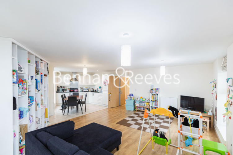 2 bedrooms flat to rent in Granville Gardens, Ealing Common, W5-image 7