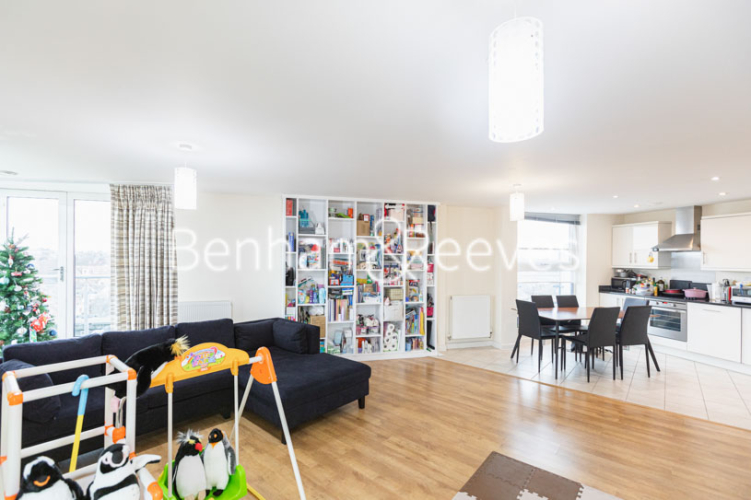 2 bedrooms flat to rent in Granville Gardens, Ealing Common, W5-image 8