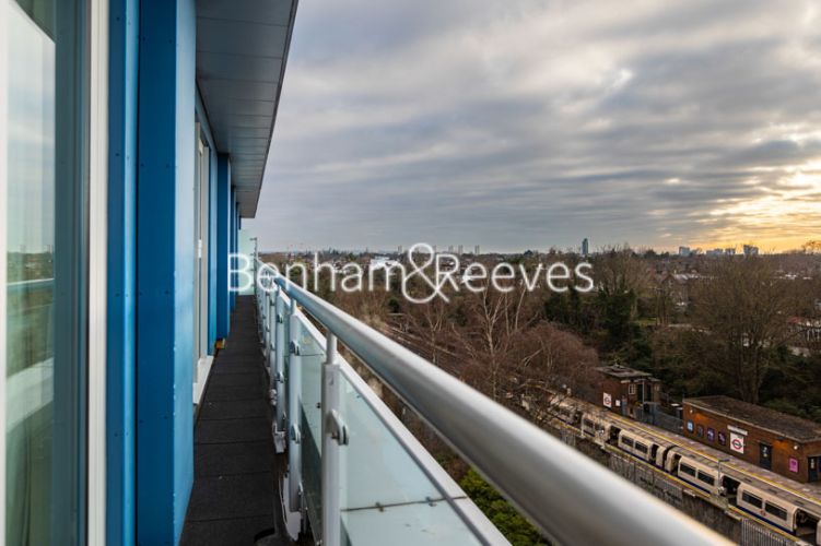 2 bedrooms flat to rent in Granville Gardens, Ealing Common, W5-image 5