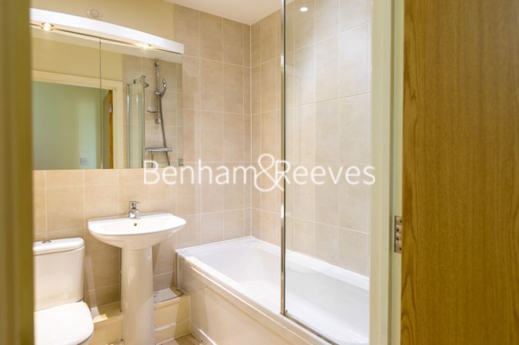 2 bedrooms flat to rent in Granville Gardens, Ealing Common, W5-image 9