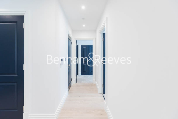 2  bedrooms flat to rent in Filmworks Walk, Ealing, W5-image 18