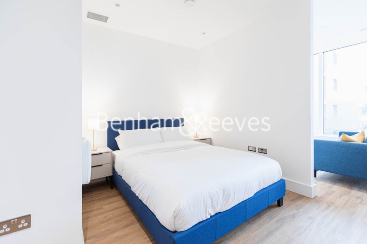 Studio flat to rent in Westgate, Ealing, W5-image 3