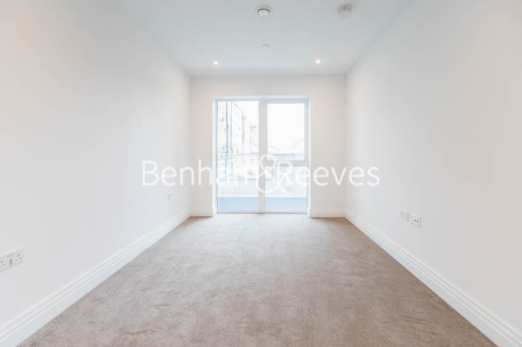 1  bedroom flat to rent in Filmworks Walk, Ealing, W5-image 7