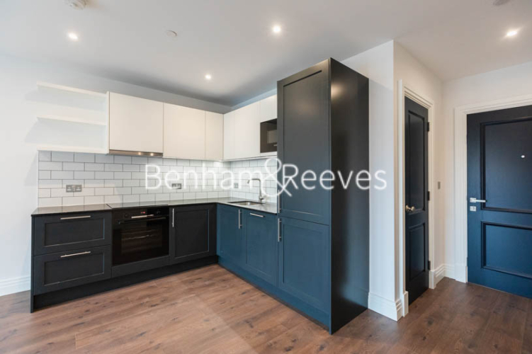 1 bedroom flat to rent in Filmworks Walk, Ealing, W5-image 10