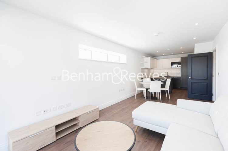 2  bedrooms flat to rent in Filmworks Walk, Ealing, W5-image 3