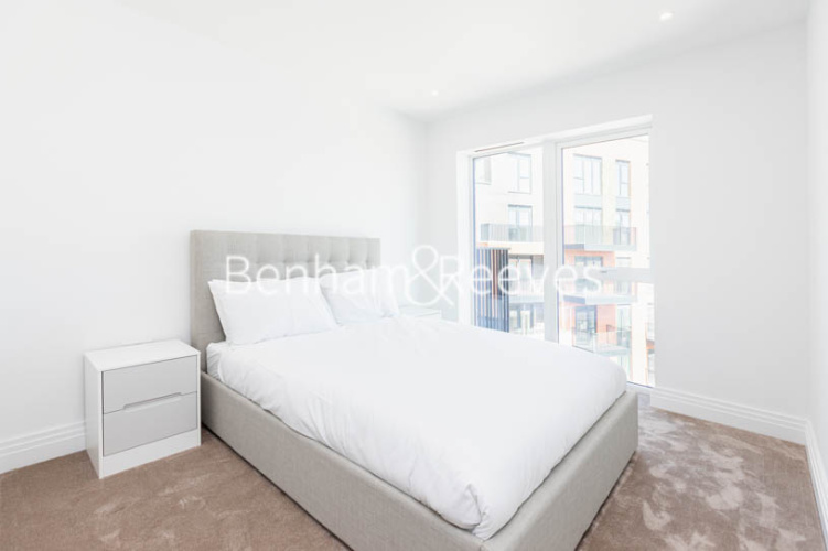 2  bedrooms flat to rent in Filmworks Walk, Ealing, W5-image 4
