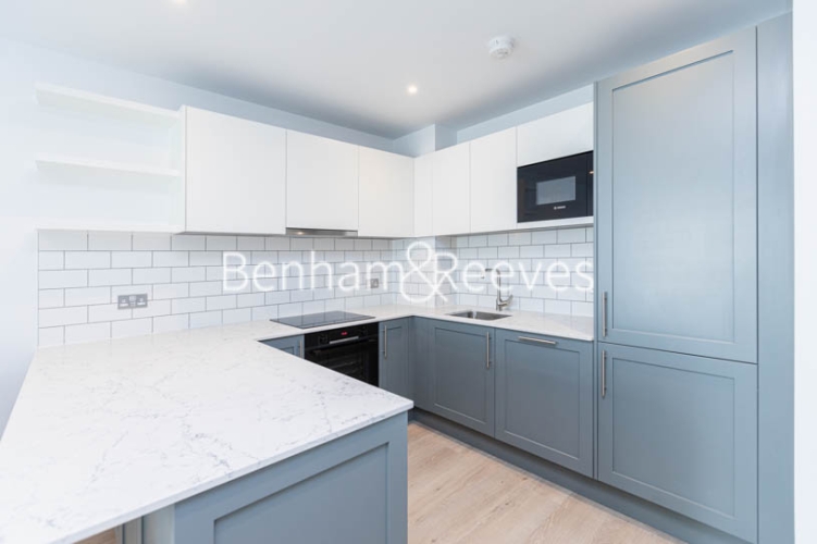 2  bedrooms flat to rent in Filmworks Walk, Ealing, W5-image 2