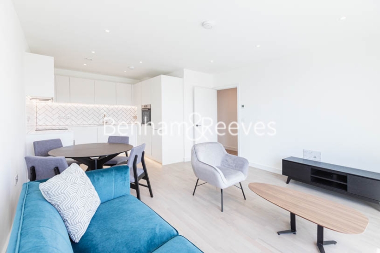 1 bedroom flat to rent in Greenleaf Walk, Southall, UB1-image 8