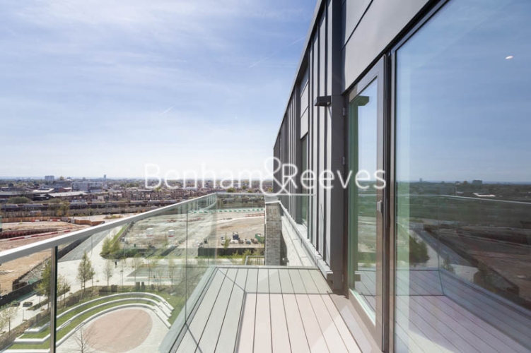 1  bedroom flat to rent in Greenleaf Walk, Southall, UB1-image 11