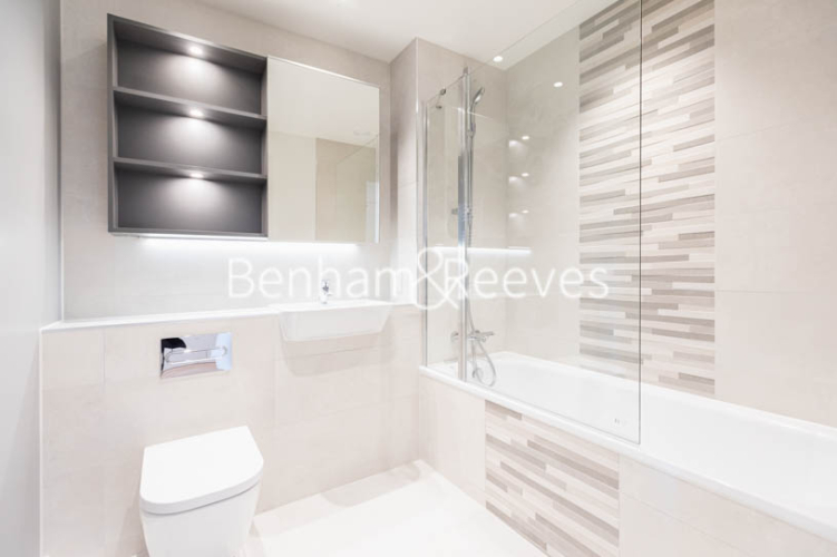 1  bedroom flat to rent in Accolade Avenue,Southall,UB1-image 6