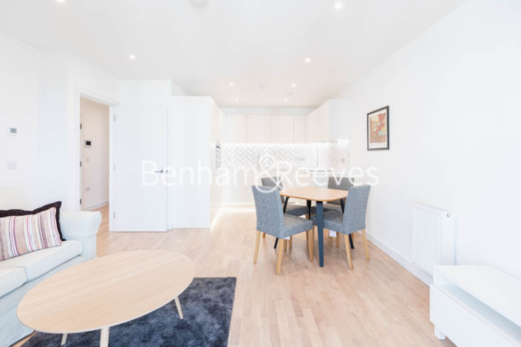 1 bedroom flat to rent in Accolade Avenue,Southall,UB1-image 11