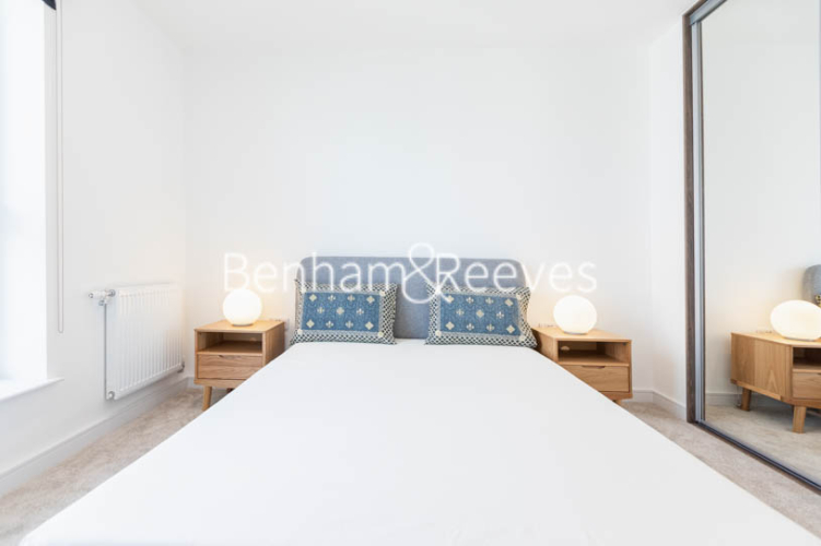 1 bedroom flat to rent in Accolade Avenue,Southall,UB1-image 14