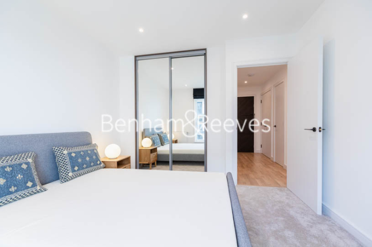 1 bedroom flat to rent in Accolade Avenue,Southall,UB1-image 16