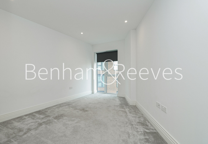 2  bedrooms flat to rent in Filmworks Walk, Ealing, W5-image 7