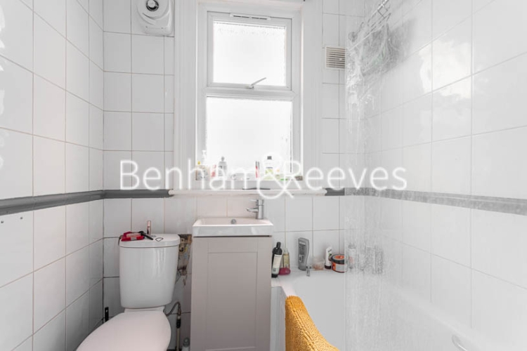 2 bedrooms flat to rent in Kingsdown Avenue, Northfields, W13-image 5