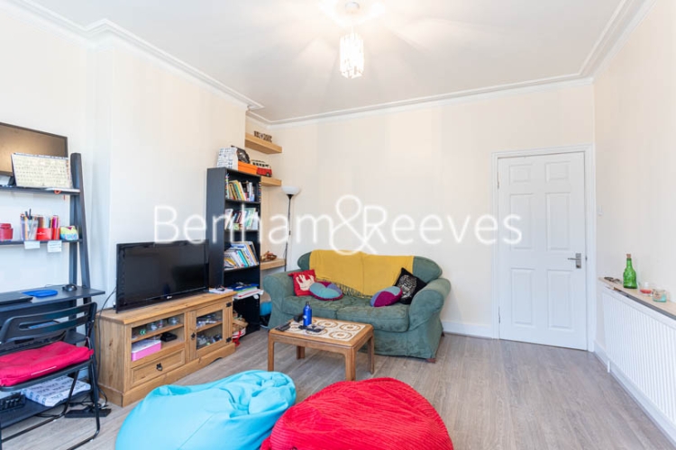 2  bedrooms flat to rent in Kingsdown Avenue, Northfields, W13-image 6