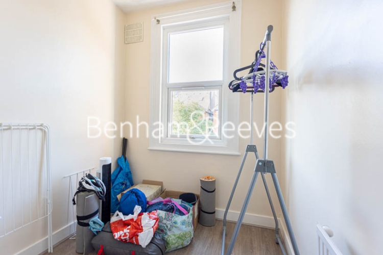 2 bedrooms flat to rent in Kingsdown Avenue, Northfields, W13-image 9