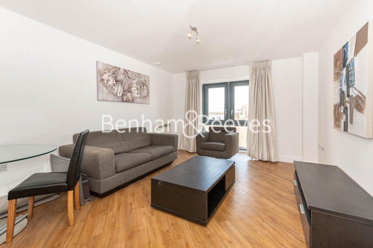 1 bedroom flat to rent in Bronnley Court, Acton, W3-image 1