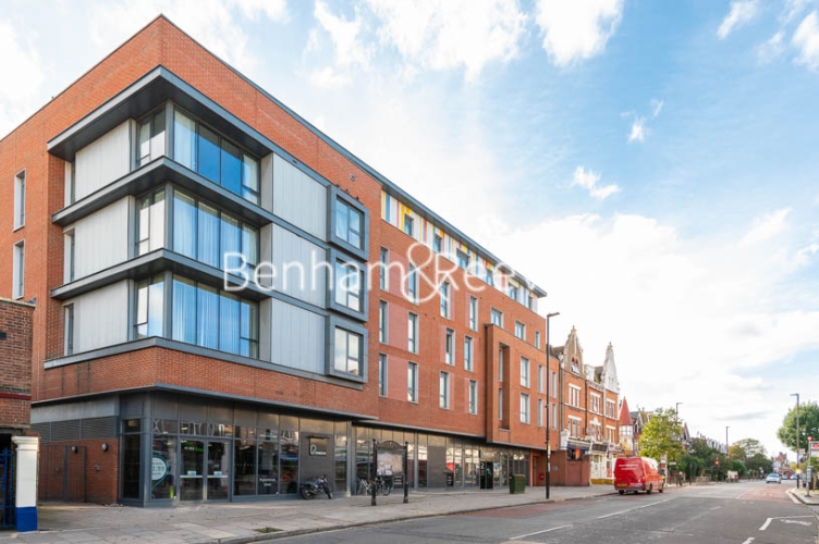 1 bedroom flat to rent in Bronnley Court, Acton, W3-image 5