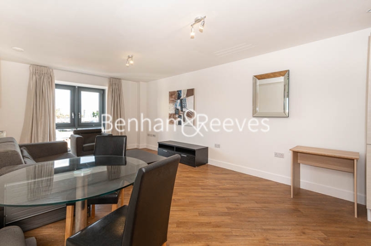 1  bedroom flat to rent in Bronnley Court, Acton, W3-image 7
