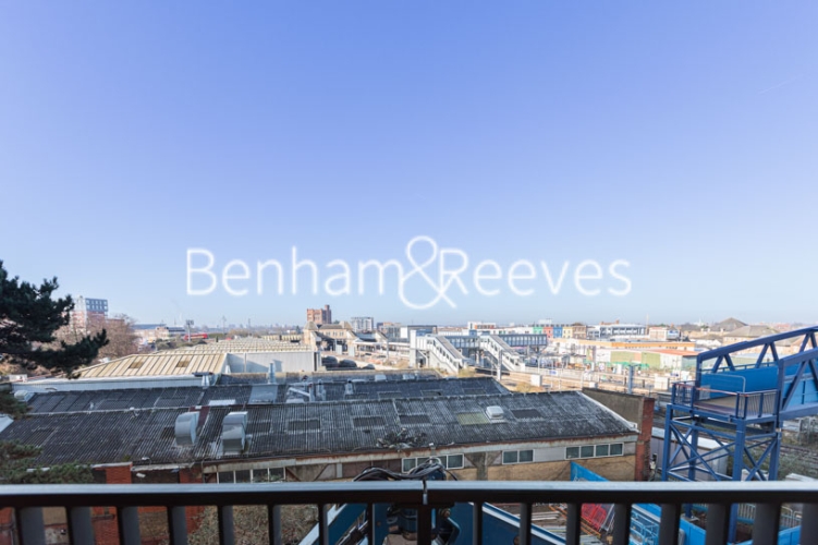 1 bedroom flat to rent in Healum Avenue, Southall, UB1-image 5