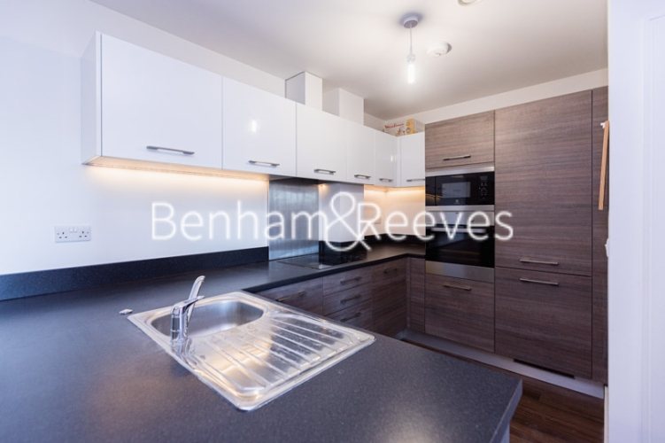 1 bedroom flat to rent in Longfield Avenue, Ealing, W5-image 2