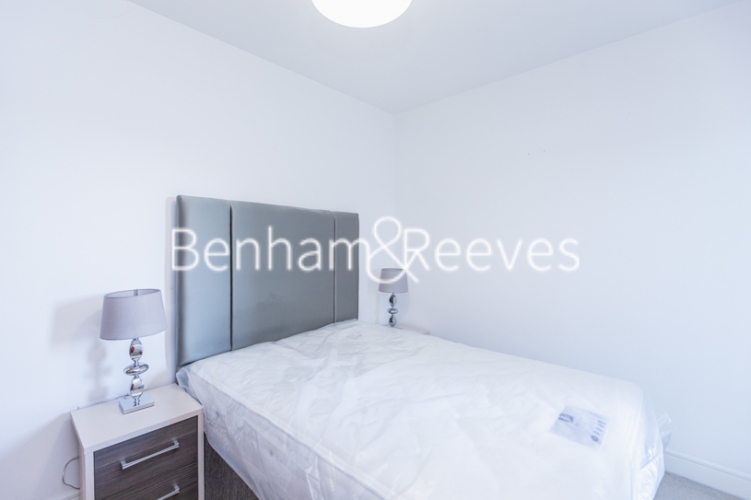 1 bedroom flat to rent in Longfield Avenue, Ealing, W5-image 3