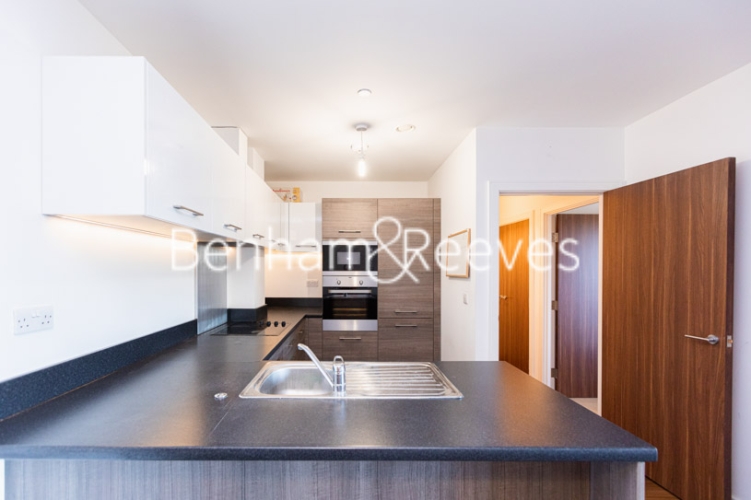 1  bedroom flat to rent in Longfield Avenue, Ealing, W5-image 10
